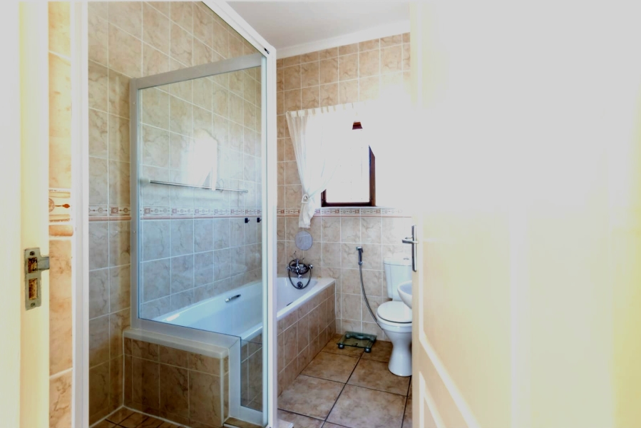 3 Bedroom Property for Sale in Island View Western Cape